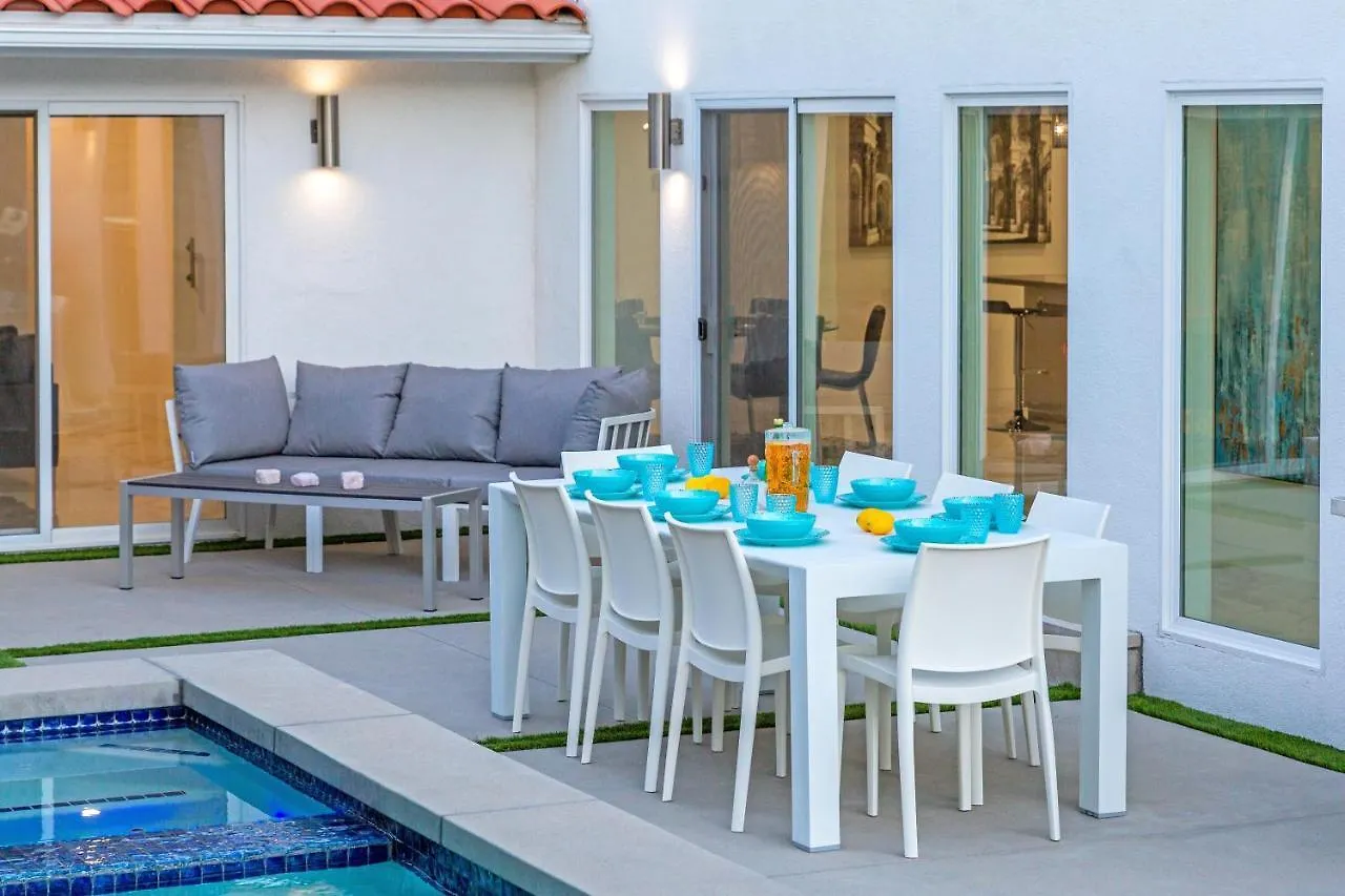 Vila Royal Escape By Acme House Company Palm Springs