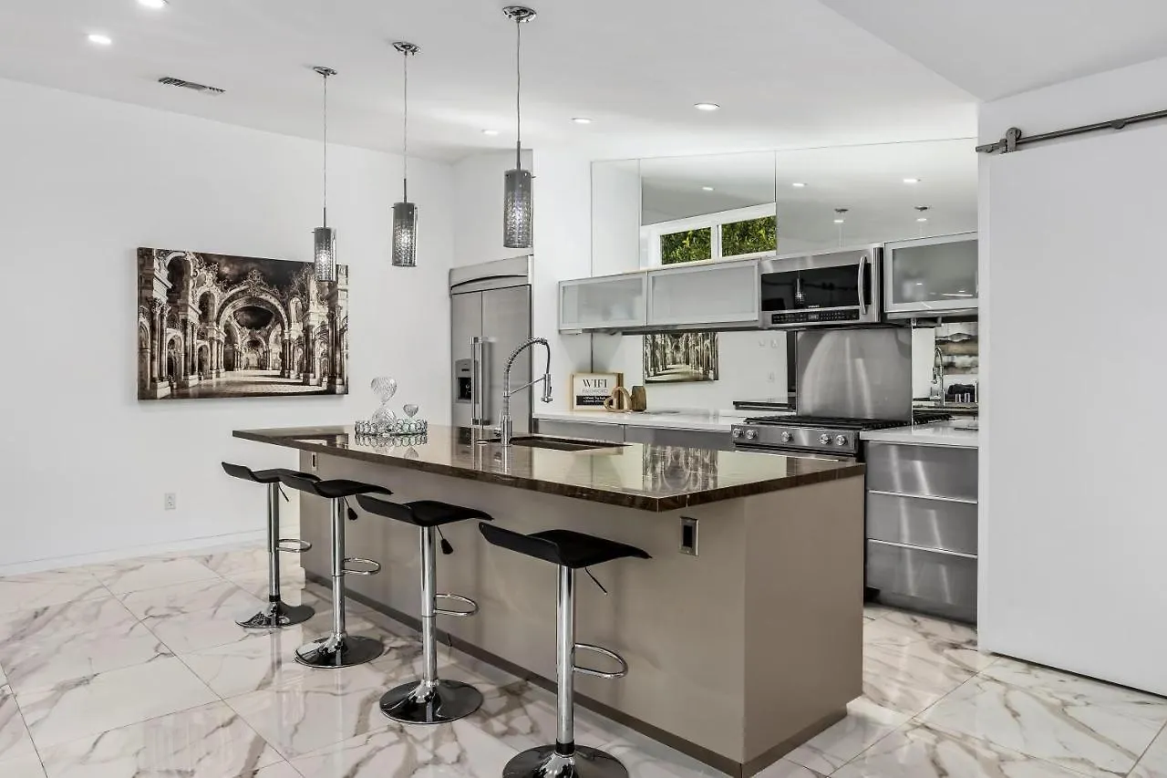 Vila Royal Escape By Acme House Company Palm Springs